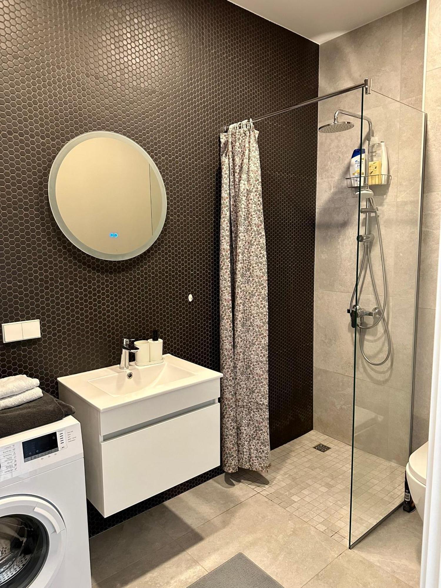 Modern Central Apartment Riga Retreat Экстерьер фото